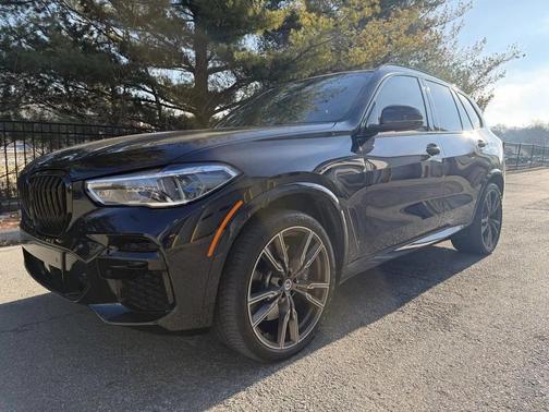 2023 BMW X5 M50i