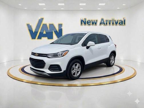 Summit White 2020 Chevrolet Trax LT