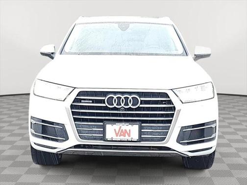 2019 Audi Q7 45 Premium Plus