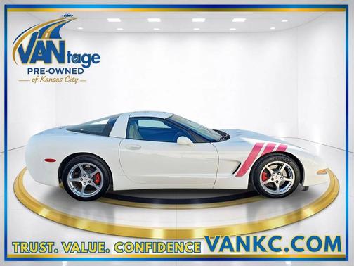2003 Chevrolet Corvette Base
