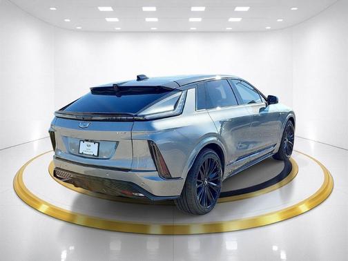 Argent Silver Metallic 2026 Cadillac LYRIQ V