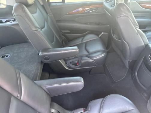 2018 Cadillac Escalade Premium Luxury
