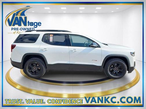 White Frost Tricoat 2023 GMC Acadia AWD AT4