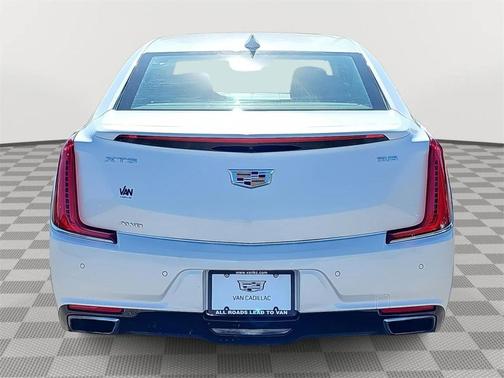 2018 Cadillac XTS Premium Luxury