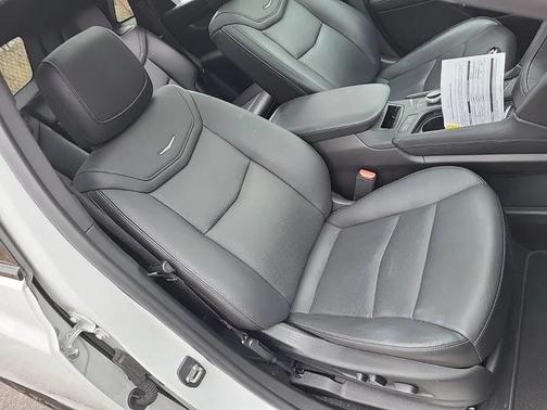 2022 Cadillac XT5 Sport