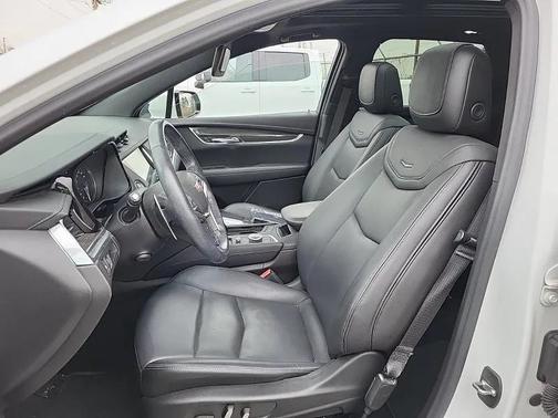 2022 Cadillac XT5 Sport