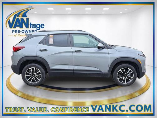 Sterling Gray Metallic 2025 Chevrolet Trailblazer LT
