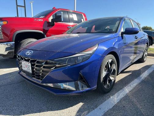 2023 Hyundai ELANTRA Limited