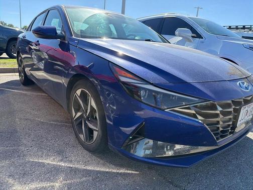 2023 Hyundai ELANTRA Limited