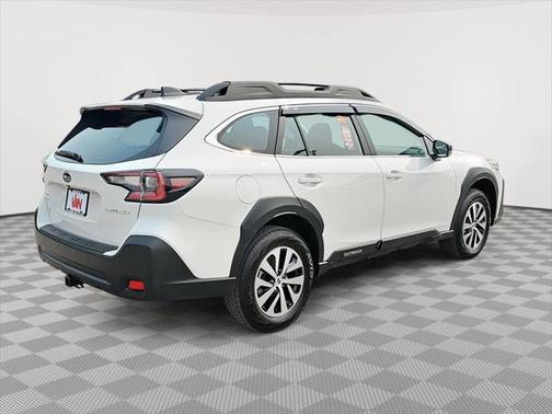 2025 Subaru Outback Base