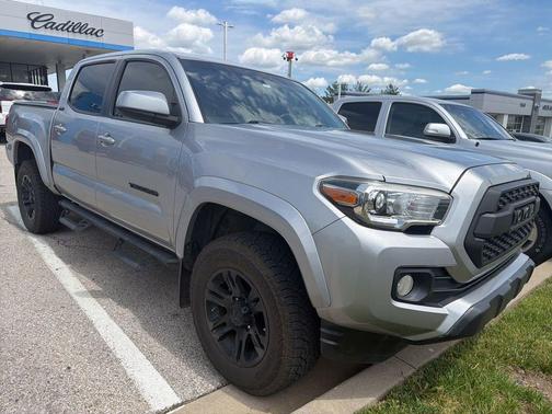 Silver Sky Metallic 2017 Toyota Tacoma SR5