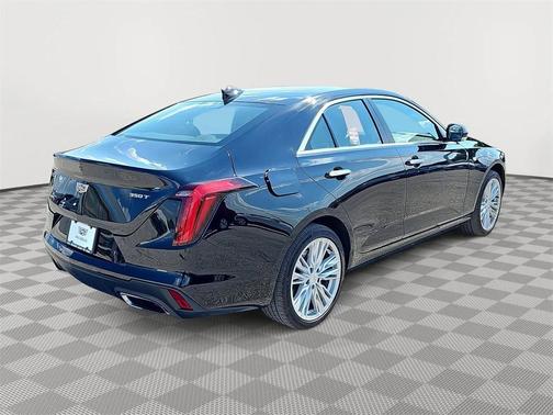 2022 Cadillac CT4 Premium Luxury