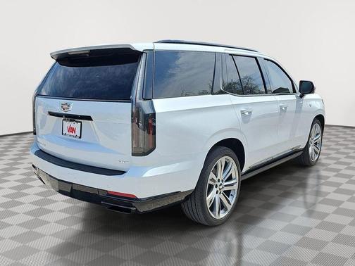 Vibrant White Tricoat 2026 Cadillac Escalade Sport