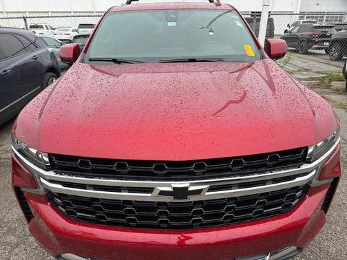 2022 Chevrolet Suburban LS