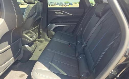 2024 Cadillac LYRIQ Luxury w/1SD