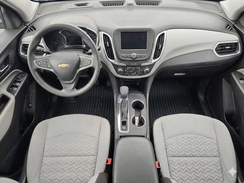 Mosaic Black Metallic 2024 Chevrolet Equinox LS