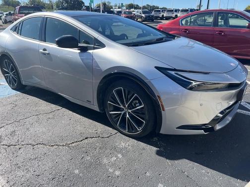 2024 Toyota Prius LE