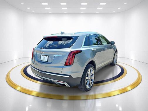 Argent Silver Metallic 2024 Cadillac XT5 Premium Luxury