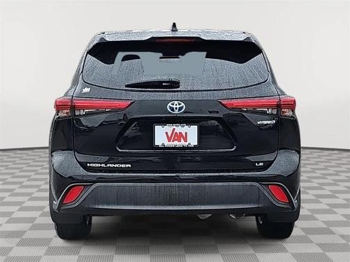2020 Toyota Highlander Hybrid LE