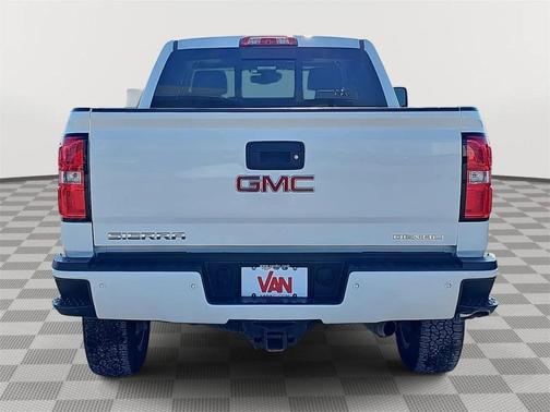 2017 GMC Sierra 2500 Denali