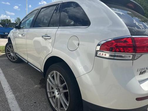 2013 Lincoln MKX Base