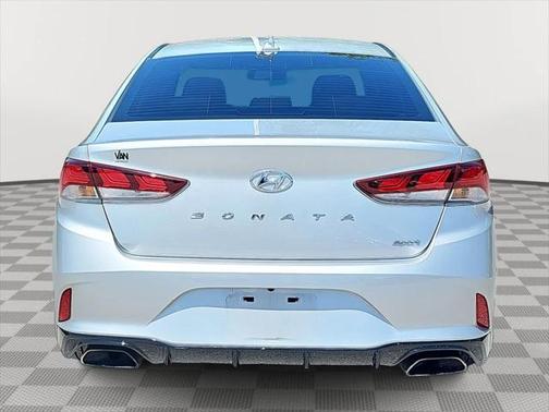 2018 Hyundai SONATA Sport