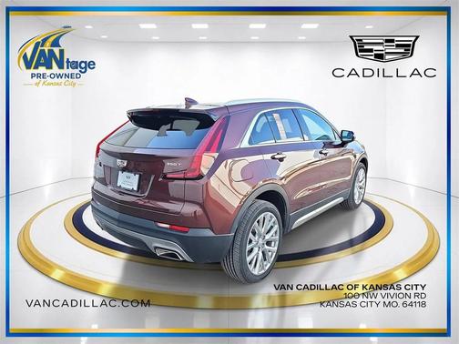 2023 Cadillac XT4 Premium Luxury