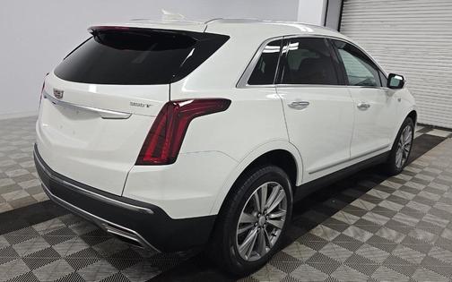 Mary Kay Pearl Tri-Coat V 2025 Cadillac XT5 Premium Luxury
