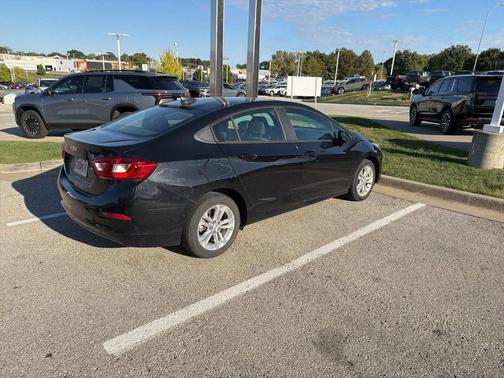 2019 Chevrolet Cruze LS