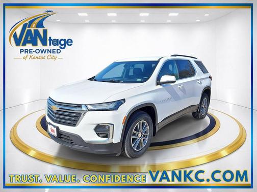 Summit White 2023 Chevrolet Traverse LT Cloth