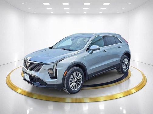 Argent Silver Metallic 2024 Cadillac XT4 Premium Luxury