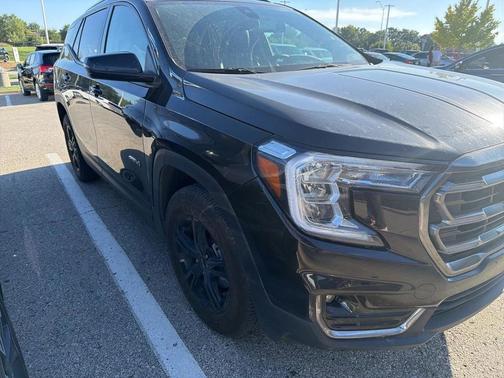 2022 GMC Terrain AWD AT4