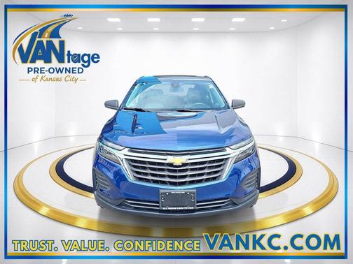 Blue Glow Metallic 2022 Chevrolet Equinox LS