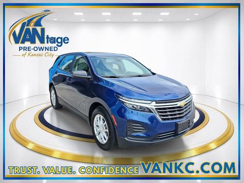 Blue Glow Metallic 2022 Chevrolet Equinox LS