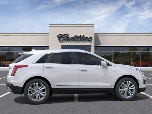 Crystal White Tricoat 2026 Cadillac XT5 Premium Luxury