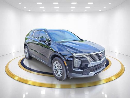 Stellar Black Metallic 2025 Cadillac XT4 Premium Luxury