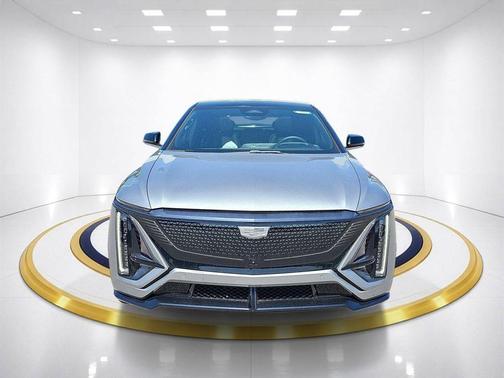 Argent Silver Metallic 2026 Cadillac LYRIQ V Premium