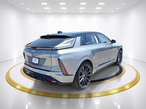 Argent Silver Metallic 2026 Cadillac LYRIQ V Premium