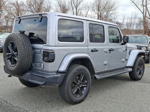 2021 Jeep Wrangler Unlimited Sahara Altitude