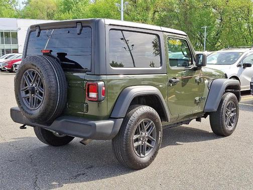 2024 Jeep Wrangler Sport