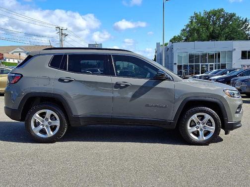 2023 Jeep Compass Latitude