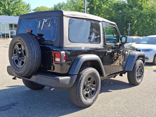 2025 Jeep Wrangler Sport
