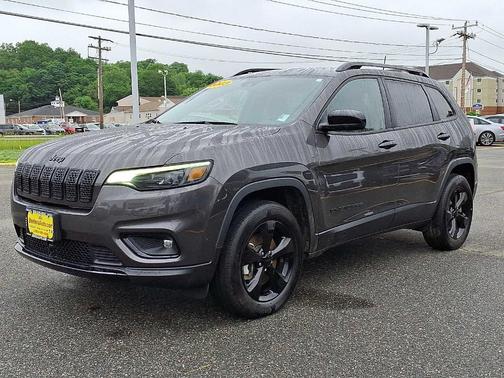 2023 Jeep Cherokee Altitude Lux