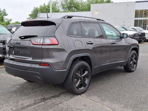 2023 Jeep Cherokee Altitude Lux