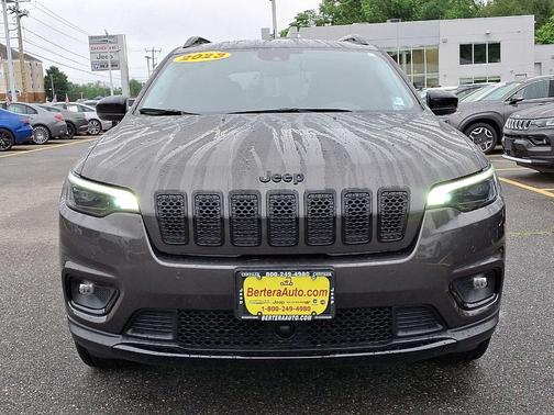 2023 Jeep Cherokee Altitude Lux