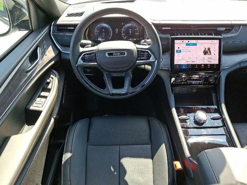 2025 Jeep Grand Cherokee L Overland