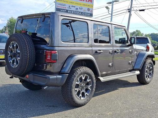 2025 Jeep Wrangler Sahara
