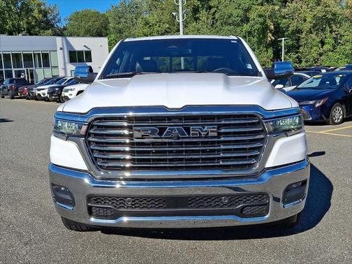 2025 RAM 1500 Laramie Crew Cab 4x4 57' Box