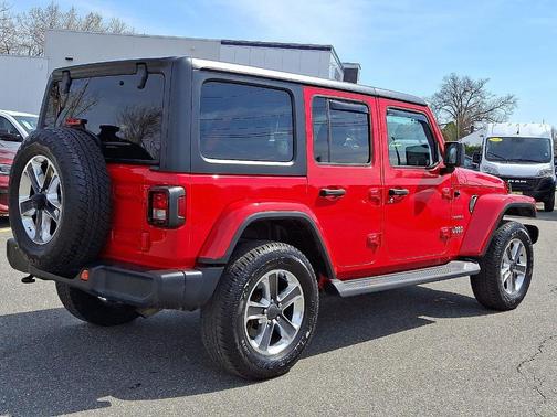 2020 Jeep Wrangler Unlimited Sahara
