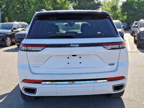 2022 Jeep Grand Cherokee Overland